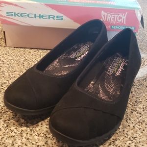 Skechers "Smooch" NIB